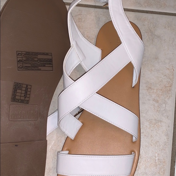 Forever 21 white sandals - Picture 2 of 2